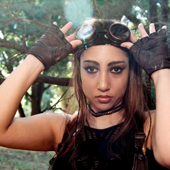 Meet your Posher, Jennifer - Picture 9 of 14